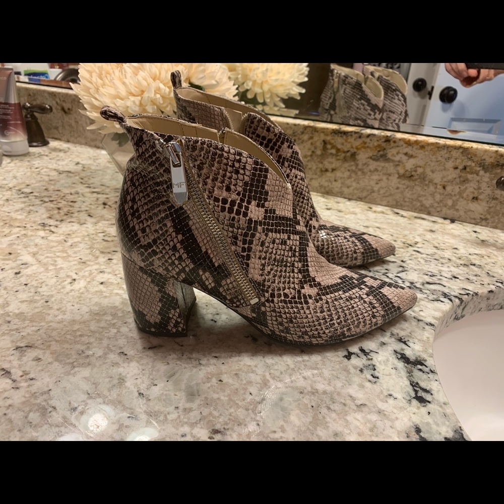 Marc Fisher LTD boots size 8
